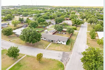 1400 Sycamore Street, Breckenridge, TX 76424 - Photo 35