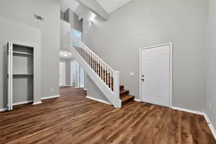 226 Cliff Height Cir, Dallas, TX 75241 - Photo 3