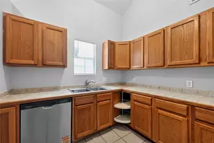 226 Cliff Height Cir, Dallas, TX 75241 - Photo 7