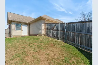 9008 Wildrose Lane, Aubrey, TX 76227 - Photo 5