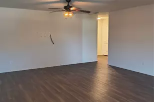 5829 Honey Creek St, Fort Worth, TX 76179 - Photo 3