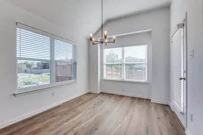 1524 N Carolina Avenue, Lancaster, TX 75134 - Photo 9