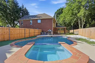 2422 Black Spruce Ct, Arlington, TX 76001 - Photo 39