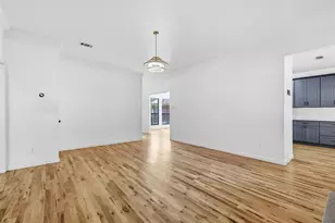 2422 Black Spruce Ct, Arlington, TX 76001 - Photo 7