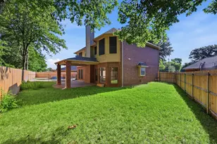 2422 Black Spruce Ct, Arlington, TX 76001 - Photo 37