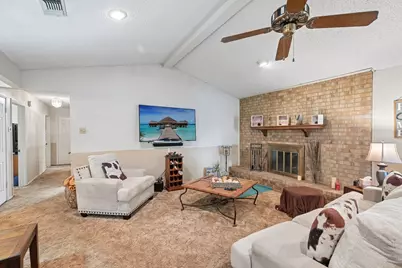 944 Moore Street S, Sulphur Springs, TX 75482 - Photo 9