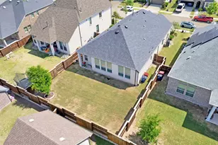 1824 Leo Dr, Van Alstyne, TX 75495 - Photo 35