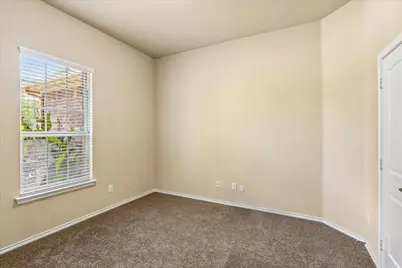 8 Duskview Lane, Edgecliff Village, TX 76134 - Photo 11