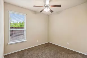 8 Duskview Ln, Edgecliff Village, TX 76134 - Photo 17