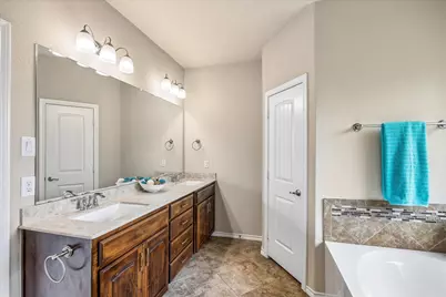 8 Duskview Lane, Edgecliff Village, TX 76134 - Photo 15