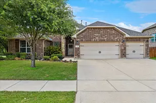8 Duskview Ln, Edgecliff Village, TX 76134 - Photo 1