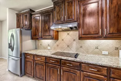 8 Duskview Lane, Edgecliff Village, TX 76134 - Photo 9