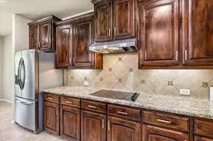8 Duskview Ln, Edgecliff Village, TX 76134 - Photo 9