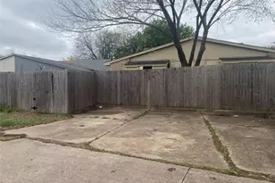 2425 Limestone Dr, Arlington, TX 76014 - Photo 21