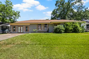 720 Buffalo St, Gilmer, TX 75644 - Photo 1