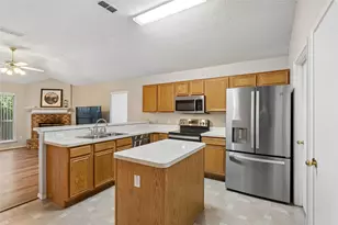 2332 Cap Rock Ln, Fort Worth, TX 76133 - Photo 11