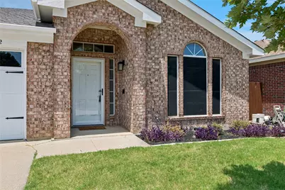 2332 Cap Rock Lane, Fort Worth, TX 76133 - Photo 3
