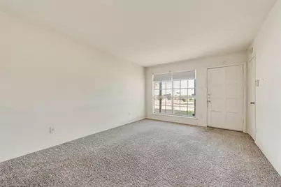 102 Silver Creek Drive, Duncanville, TX 75137 - Photo 3