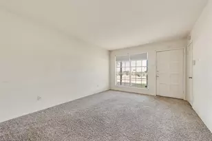 102 Silver Creek Dr, Duncanville, TX 75137 - Photo 3
