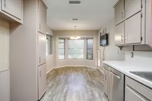 2400 Westpark Way Cir, Euless, TX 76040 - Photo 9