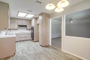 2400 Westpark Way Cir, Euless, TX 76040 - Photo 7