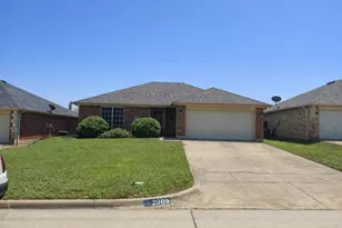 2009 Wahoo Dr, Mansfield, TX 76063 - Photo 3