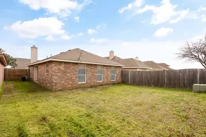 9212 Coral Lane, Fort Worth, TX 76140 - Photo 17