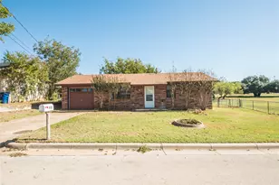 712 N Keith St, Granbury, TX 76048 - Photo 17
