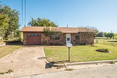 712 N Keith Street, Granbury, TX 76048 - Photo 1