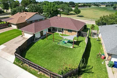2226 Carmel Drive, Carrollton, TX 75006 - Photo 13