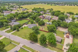 816 Balkan Dr, Lancaster, TX 75134 - Photo 7