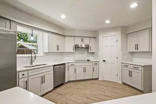 17 Cypress Ct, Trophy Club, TX 76262 - Photo 9