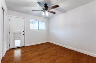 8647 Langdale Cir, Dallas, TX 75238 - Photo 17