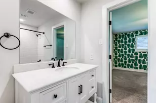 8647 Langdale Cir, Dallas, TX 75238 - Photo 15