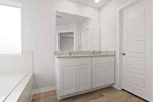 9236 Union Pacific Dr, Fort Worth, TX 76036 - Photo 11