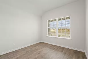 9236 Union Pacific Dr, Fort Worth, TX 76036 - Photo 3