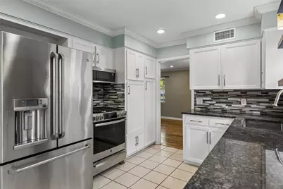 703 S Weatherred Drive, Richardson, TX 75080 - Photo 11