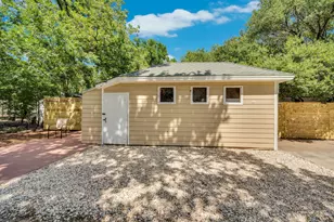 411 Craig St, Hillsboro, TX 76645 - Photo 21