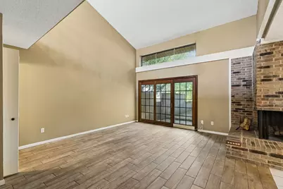 1806 Lakecrest Court, Carrollton, TX 75006 - Photo 7
