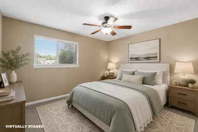 1806 Lakecrest Court, Carrollton, TX 75006 - Photo 19
