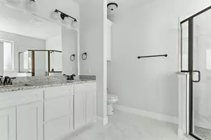 2117 Avenue B, Grand Prairie, TX 75051 - Photo 13