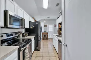 609 Lone Star Park Ln, Ponder, TX 76259 - Photo 7
