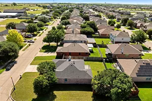 609 Lone Star Park Ln, Ponder, TX 76259 - Photo 23