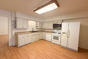 1005 S Carlton St, Ennis, TX 75119 - Photo 9