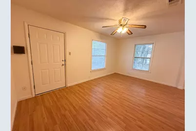 1005 S Carlton Street, Ennis, TX 75119 - Photo 5