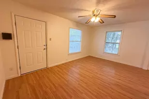1005 S Carlton St, Ennis, TX 75119 - Photo 5