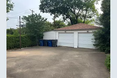 9428 Forest Hills Boulevard, Dallas, TX 75218 - Photo 11