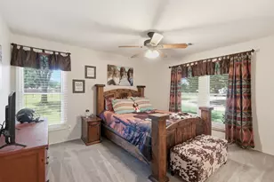 1701 N St Charles Ave, Pilot Point, TX 76258 - Photo 23