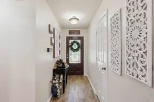 1701 N St Charles Ave, Pilot Point, TX 76258 - Photo 25