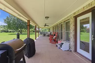 1701 N St Charles Ave, Pilot Point, TX 76258 - Photo 13